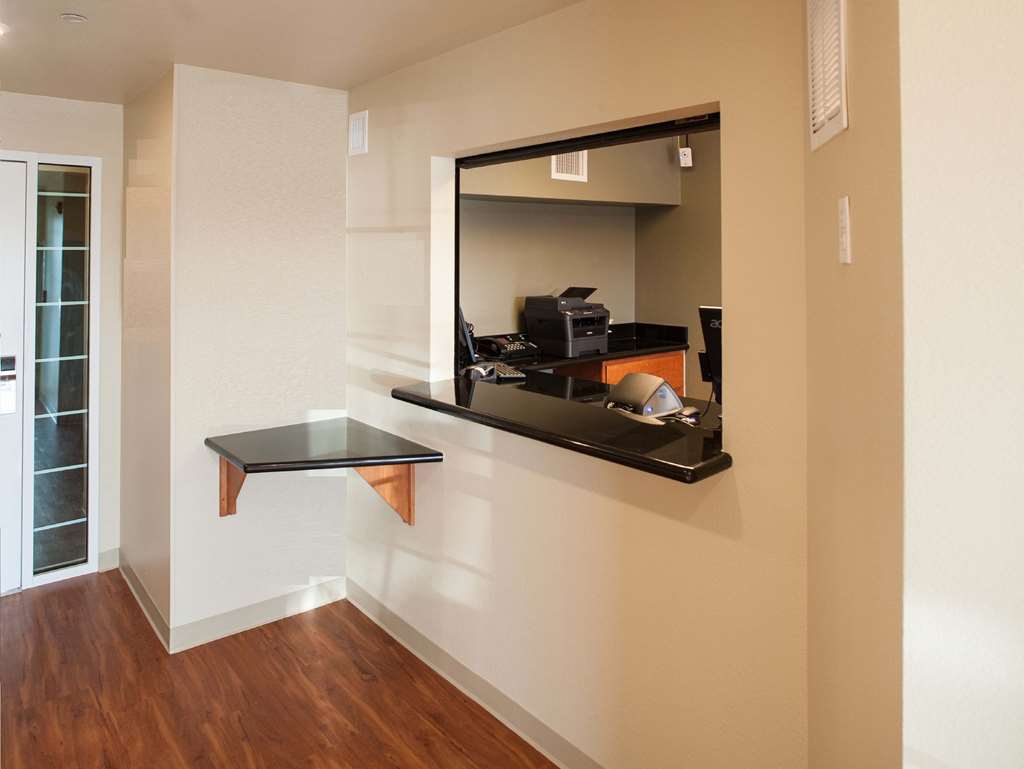 Woodspring Suites Lake Charles Interior foto